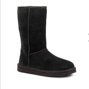 Black uggs